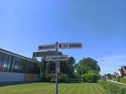 Zur Arena
