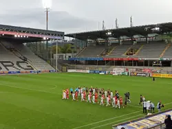 Einlauf der Mannschaften