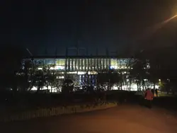 Neue Tribüne von außen