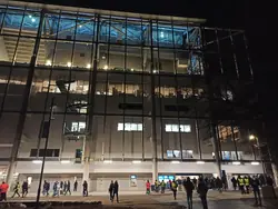 Neue Tribüne von außen